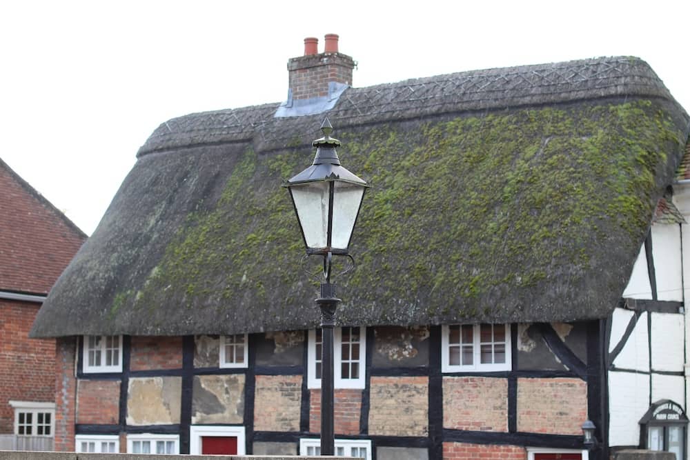 Thatched Roof Insurance in High Flood-Risk Areas: Is Cover Still Possible?